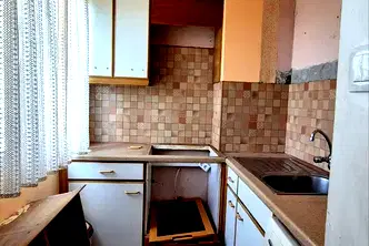 Тристаен апартамент с две тераси в Младост 1, Варна