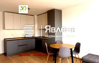 Двустаен апартамент с южно изложение в Младост 2, Варна