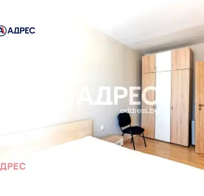Снимка 4 — 4-стаен апартамент с три спални в Окръжна болница, Варна