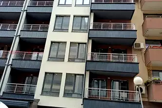 Двустаен апартамент с паркомясто в Погреби, Варна