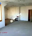 Тристаен апартамент с две тераси в Погреби, Варна