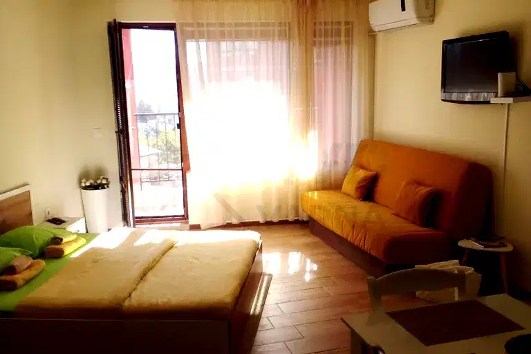 1-bedroom apartment in Varna, Pogrebi