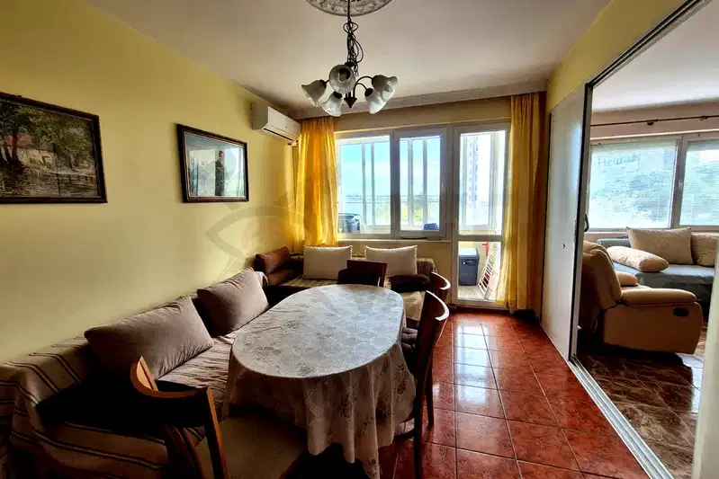 4-bedroom apartment in Varna, Sportna Zala
