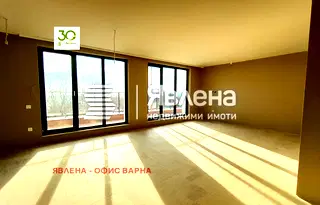 Тристаен апартамент с морска панорама в Свети Никола, Варна