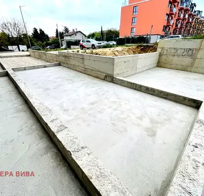 Снимка 4 — Двустаен апартамент с двор във Варна, Виница