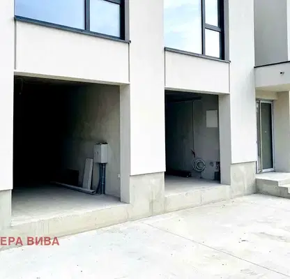 Снимка 5 — Двустаен апартамент с двор във Варна, Виница