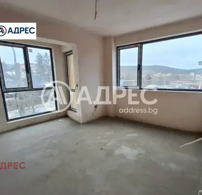 Снимка 3 — Тристаен апартамент с паркомясто в кв. Виница, Варна
