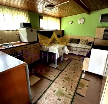 Снимка 2 — Едностаен апартамент в кв. Виница, Варна на партерен етаж