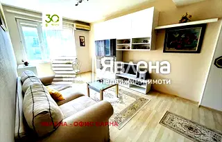 Просторен 3-стаен апартамент в Червен площад, Варна с тераса