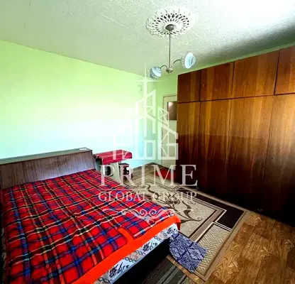 Photo 2 — Three-room apartment on top floor in Vladislav Varnenchik, Varna