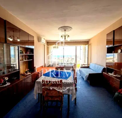 Photo 4 — Three-room apartment on top floor in Vladislav Varnenchik, Varna