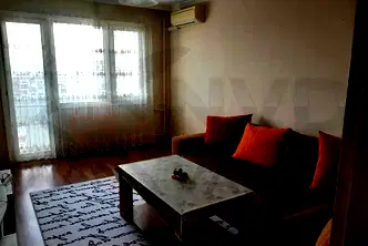 Тристаен апартамент в Възраждане 1 с тераса, Варна