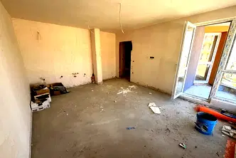 Двустаен апартамент в Възраждане 3 с тераса