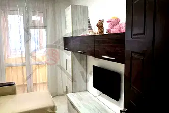 Тристаен апартамент с тераса във Възраждане 3, Варна