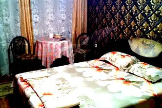 Четиристаен апартамент в Зимно кино Тракия, Варна с тераса
