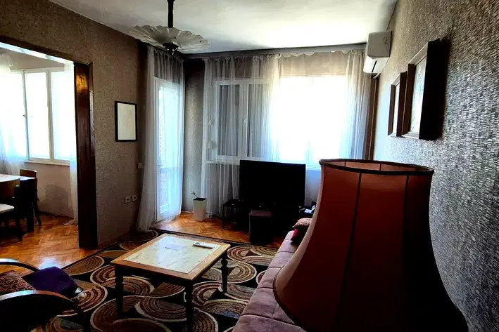 3-bedroom apartment in Veliko Tyrnovo, Centyr