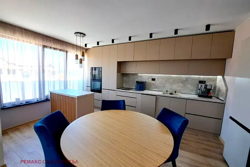 3-bedroom apartment in Veliko Tyrnovo, Zona B