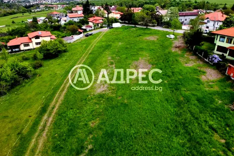 Парцел в Банкя