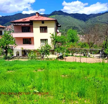 Photo 2 — Plot in Oblast Smolyan, Devin