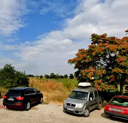 Photo 2 — Plot in Kazichene