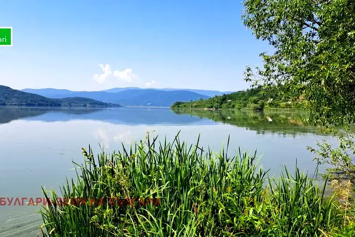 Plot in Oblast Pernik, Kovachevci