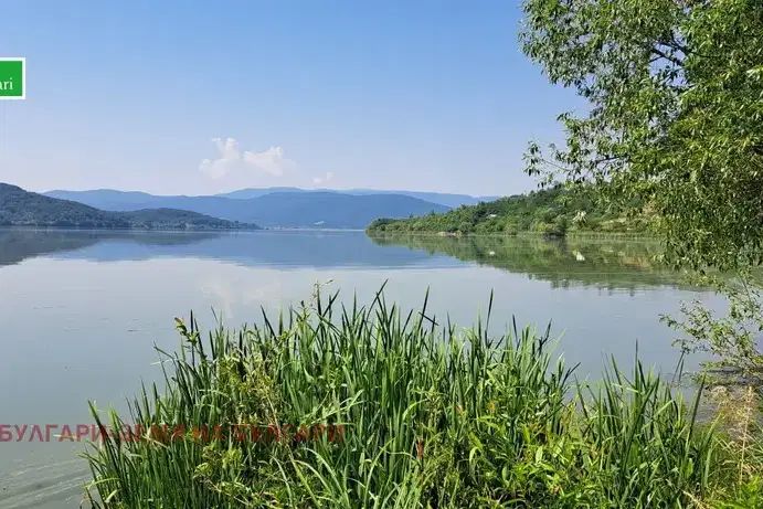 Plot in Oblast Pernik, Kovachevci