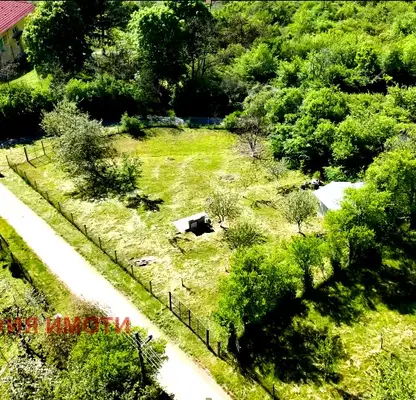 Снимка 4 — Парцел в Перник, с. Лобош