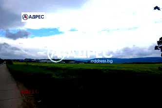 Парцел в с. Тополи