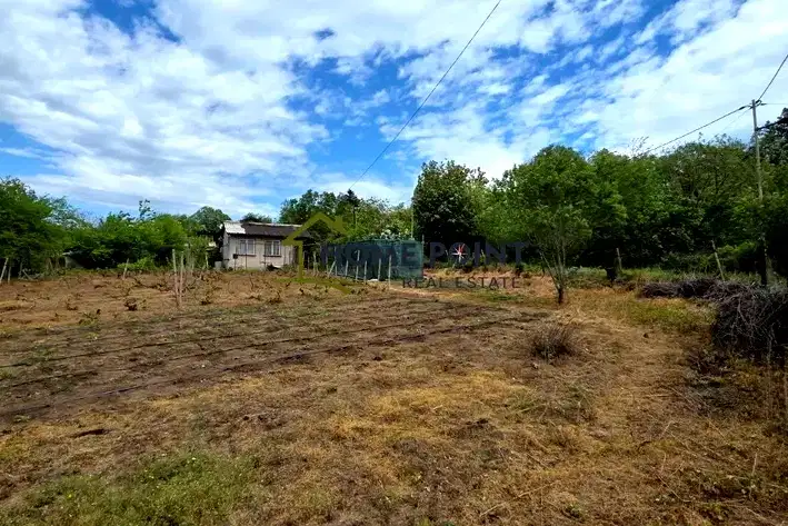 Парцел във Варна, м-т Боровец - север