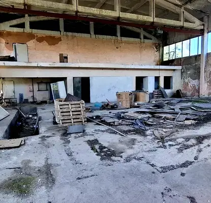 Снимка 2 — Промишлена сграда в Бургас, Лозово
