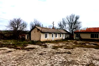 Промишлена сграда в Шумен, Каолиново