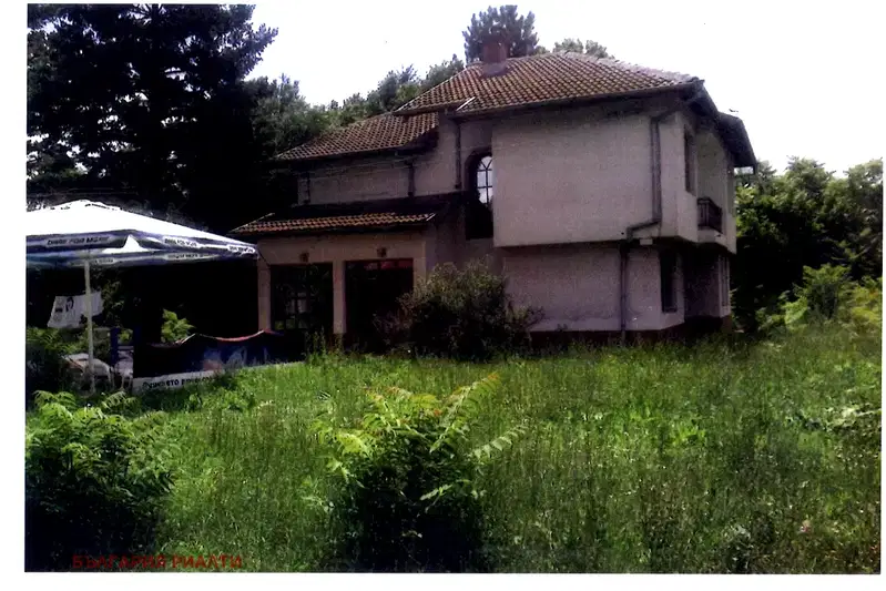 Industrial Building in Oblast Pleven, Komarevo