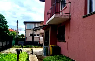 Етаж от къща в София, Божурище
