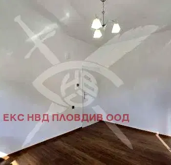 Снимка 2 — Етаж от къща в Пловдив, Кючук Париж