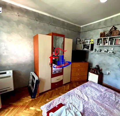 Снимка 5 — Етаж от къща в Шумен, Болницата