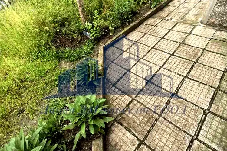 Floor of House in Shumen, Voenno Uchilishte