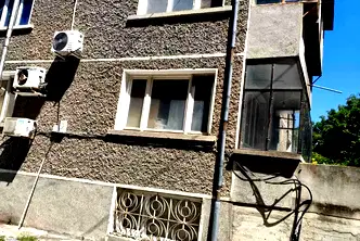 Етаж от къща във Варна, Базар Левски