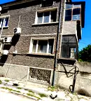 Етаж от къща във Варна, Базар Левски