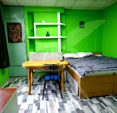 Снимка 2 — Етаж от къща във Варна, Център