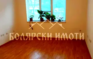 Етаж от къща във Велико Търново, Център