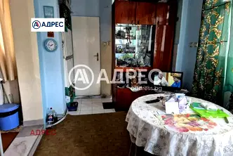 Къща във Варна, Белослав