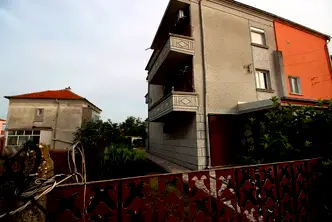 Къща в Бургас, Ветрен
