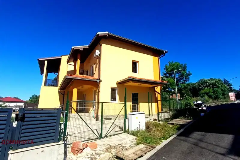 Къща в Бургас, Царево