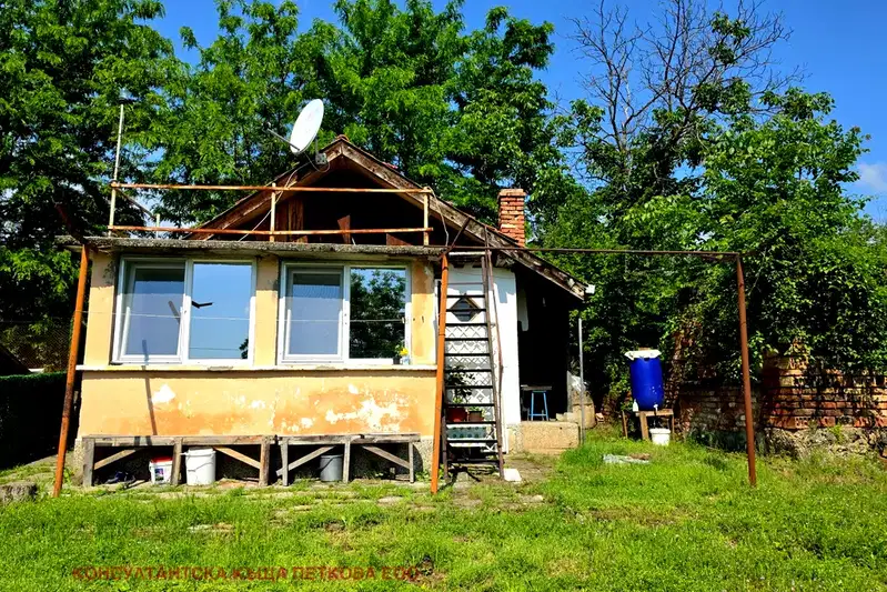 House in Lovech, Sinan Tepe