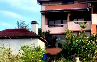 Къща в Ловеч, в.з. Синан тепе