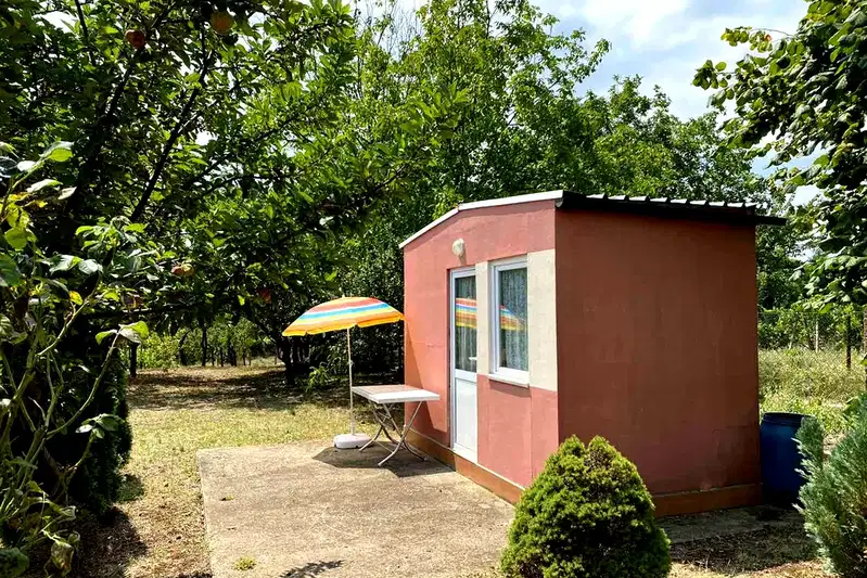House in Montana, Zapad