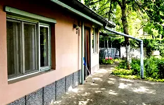 Къща в Нови Искър