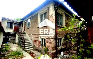 Къща в Перник, Ралица