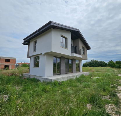 Photo 2 — House in Plovdiv, Belomorski