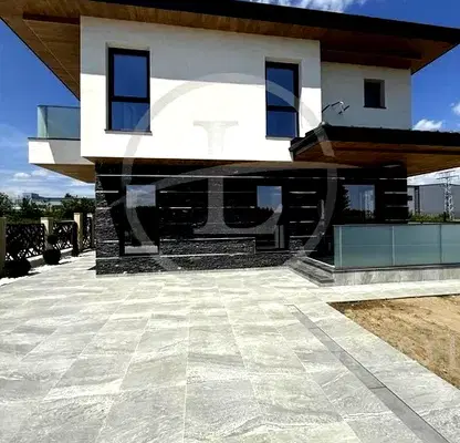 Photo 2 — House in Plovdiv, Komatevo